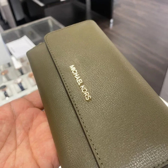 Travel Large Trifold wallet Leather 35H9GTVF3L - Picture 6 of 14